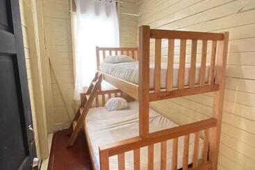 Общежитие Hostal Caribbean Beach