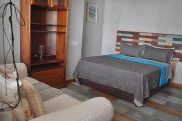 ベッドアンドブレックファースト Beachbums Lodge