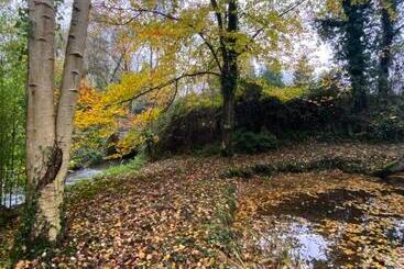 مبيت وإفطار Le Pont De Benneville