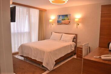 Отель Dmr Grand Family Airport