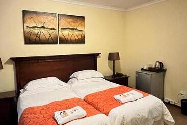 בית מלון כפרי Limpopo Guest Manor