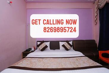 Hotel Niharika Bhavan