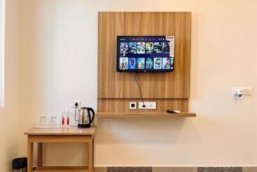 Отель Silver Bliss