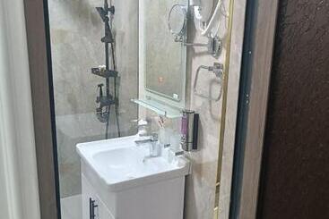 پانسیون Muhayyo Guest House