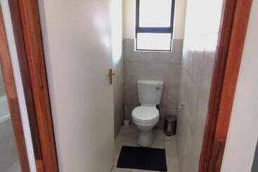 Пансион Mv Self Catering Rooms