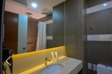 هتل آپارتمان Sotogrande Hotel Palawan