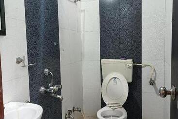 Bed and Breakfast Kanjis Guest House