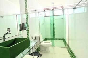 éden Hostel E Coworking