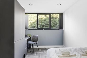 מלון דירות Graduation Studios