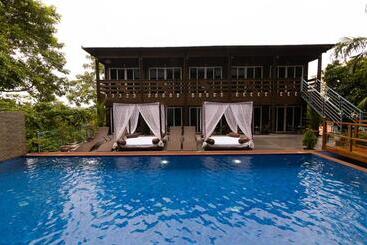 Отель Alekhya Suites   Panaji