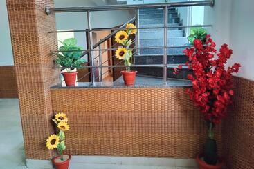 Отель Banana Beach Apartment