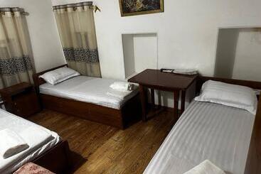 Отель Mekhribon Madina