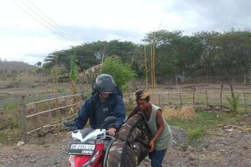 ホテル Melody Surf Camp Ekas Lombok