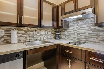 فندق Staybridge Suites Downtown St Petersburg Florida