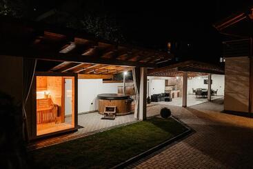 膳宿费 Casa Mecva