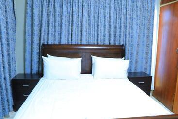 פנסיון La Maison Guesthouse