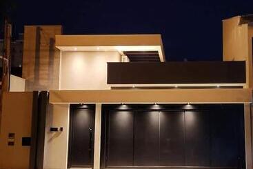 펜션 Suíte Aconchegante E Garagem Grátis   Até 4 Pessoas