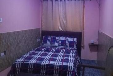 Stainless World International Hotel And Suites