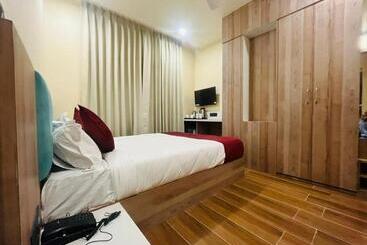 호텔 Anju Shree Inn