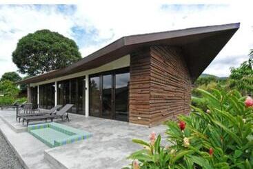 هتل Astoria Palawan