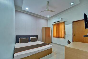 בית מלון כפרי Collection O Buddha Resort