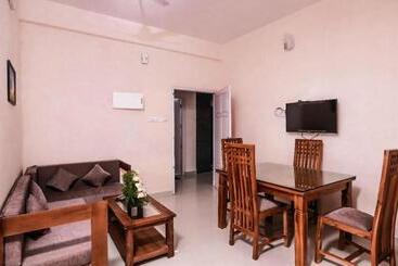 בית מלון כפרי Towersky Hill Resort Concern Of Pinky Holidays