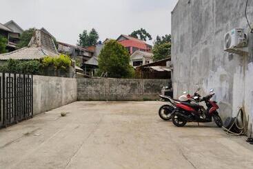 فندق Mykost Palupuh Valley Syariah