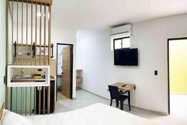 펜션 La Central Estudio Vip