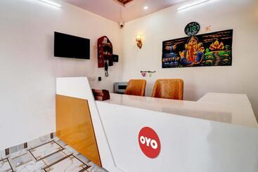 هتل Cg Inn Pool Rooftop