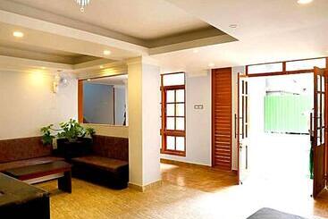 Tropical Hotel & Spa