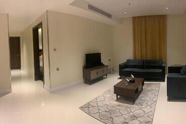 حيات الفرسان الفندقية