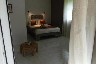 ベッドアンドブレックファースト Bikini