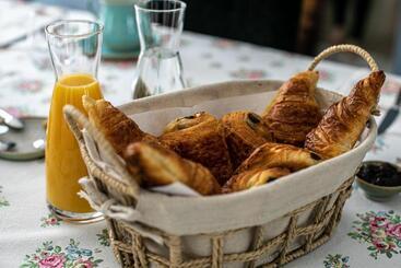 住宿加早餐  Domaine Benester   Chambre Benjamin   4 épis