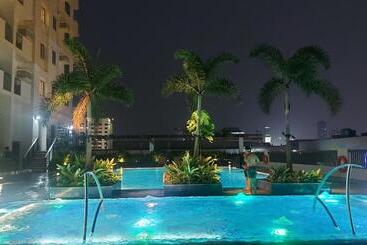 مبيت وإفطار Sereene City Stay Manhattan Plaza 1