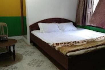 בית מלון כפרי Dharam Mukti Utsav Bhawan, Raxaul