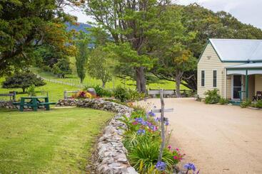 Henkley Cottage 2 Jeremiah