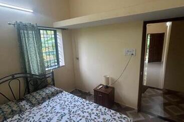 פנסיון Durva House Rooms Stay