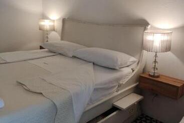 פנסיון Halgoduria