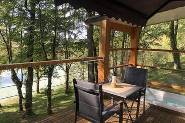 بنسيون Les Cabanes Du Lac   Spa   Petit Déjeuné   Cabane Du Frêne & Cabane Du Chêne Premium