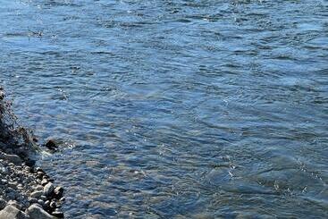 ペンション River House