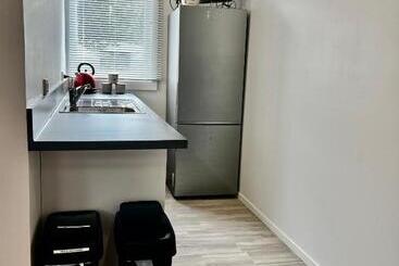 Пансион Short Stay  Entire Guesthouse!