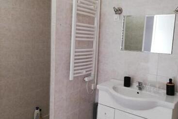 بنسيون Studio, Petit Déjeuner Inclus, 20min Beauval