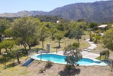 הוסטל Hostería Las Lomas