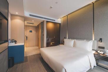 Atour Hotel Lanzhou Dongfanghong Plaza