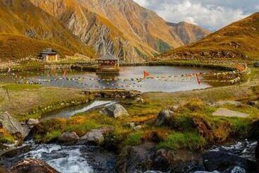 住宿加早餐  Satkar Homestay And Camping Service