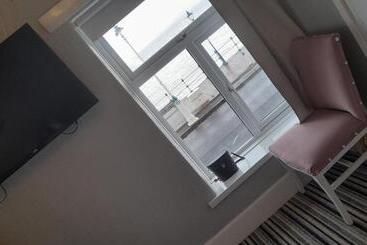 민박 Sid S Restaurant & Bar With Rooms