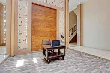 Capital O 93204 Hotel Mulia Dua Syariah