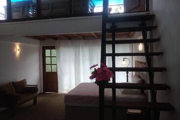 בית מלון כפרי Kadiyanlena Eco Resort