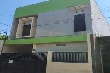 בית מלון כפרי Spot On 93290 Homestay Betro Syariah