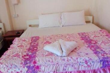 Пансион Sainamhoun Guesthouse